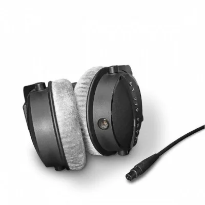 Beyerdynamic Dt 770 Pro X Limited Edition Studio Headphones For Recording And Monitoring Purpose - Black